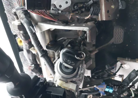 2016 Toyota Tacoma Sr5 V6 из США, поврежденный, VIN 5TFCZ5AN1GX046562